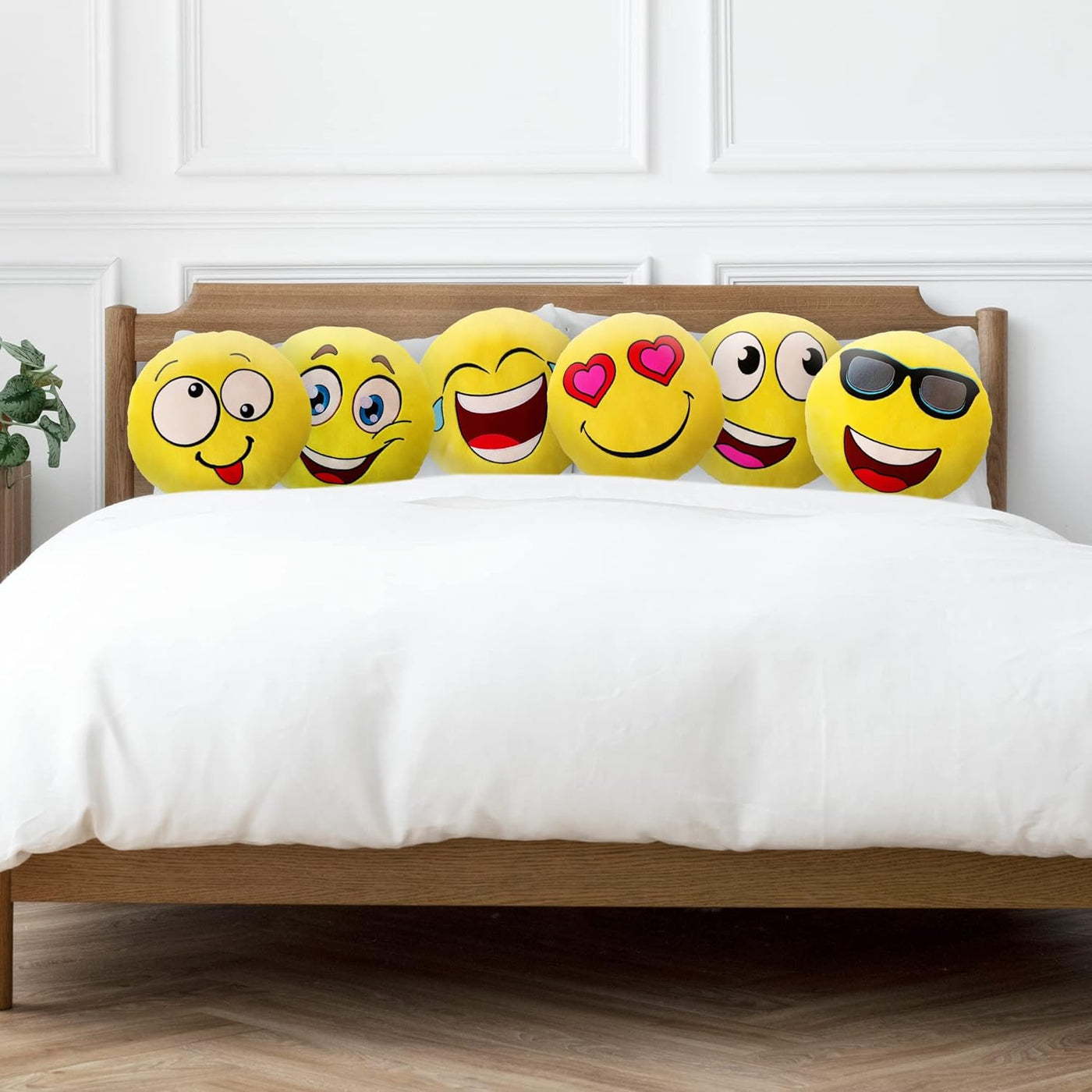 ArtCreativity Assorted Emoticon Pillows, Pack of 6, Yellow Smile Face Cushions, Soft Stuffed Emoticon Decorations, Cute Living Room Bedroom Décor, Emoticon Birthday Party Favors for Kids